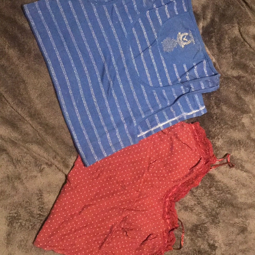 2 American Eagle Tank Tops burgundy blue XL